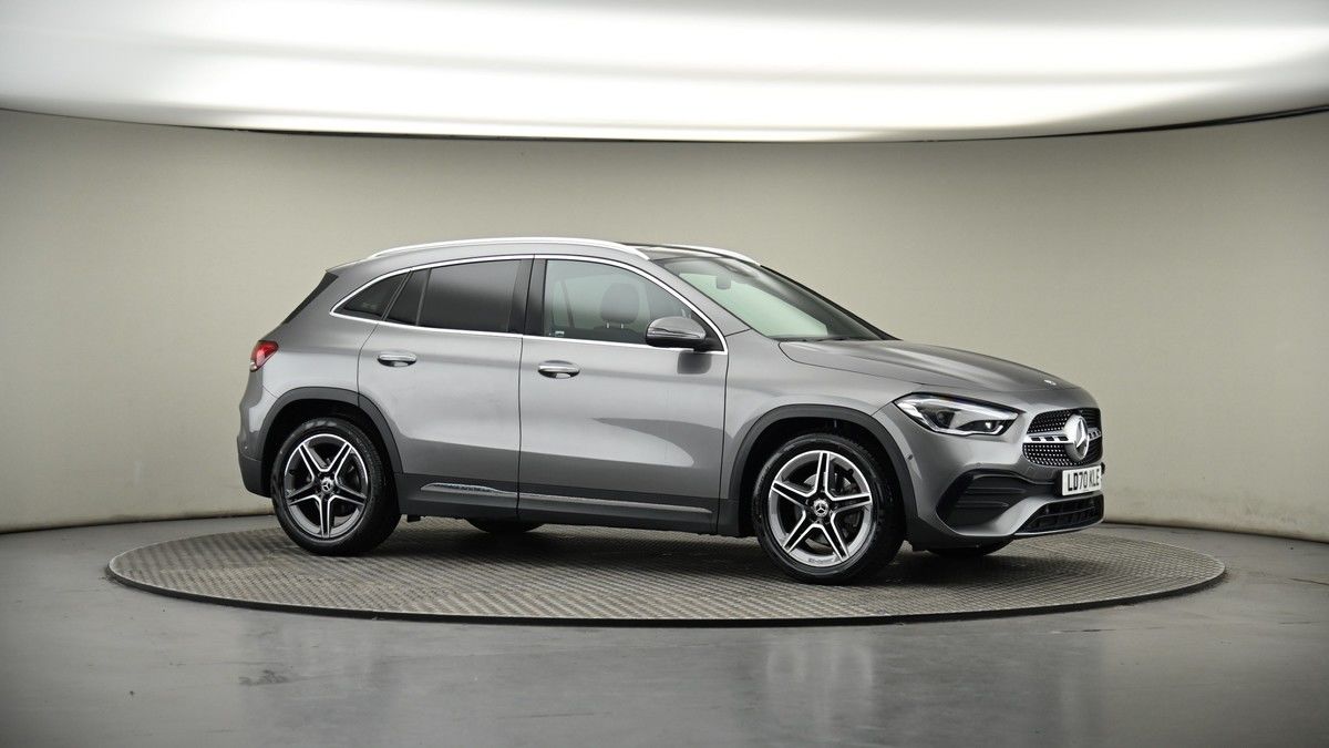 Mercedes-Benz GLA Image 6