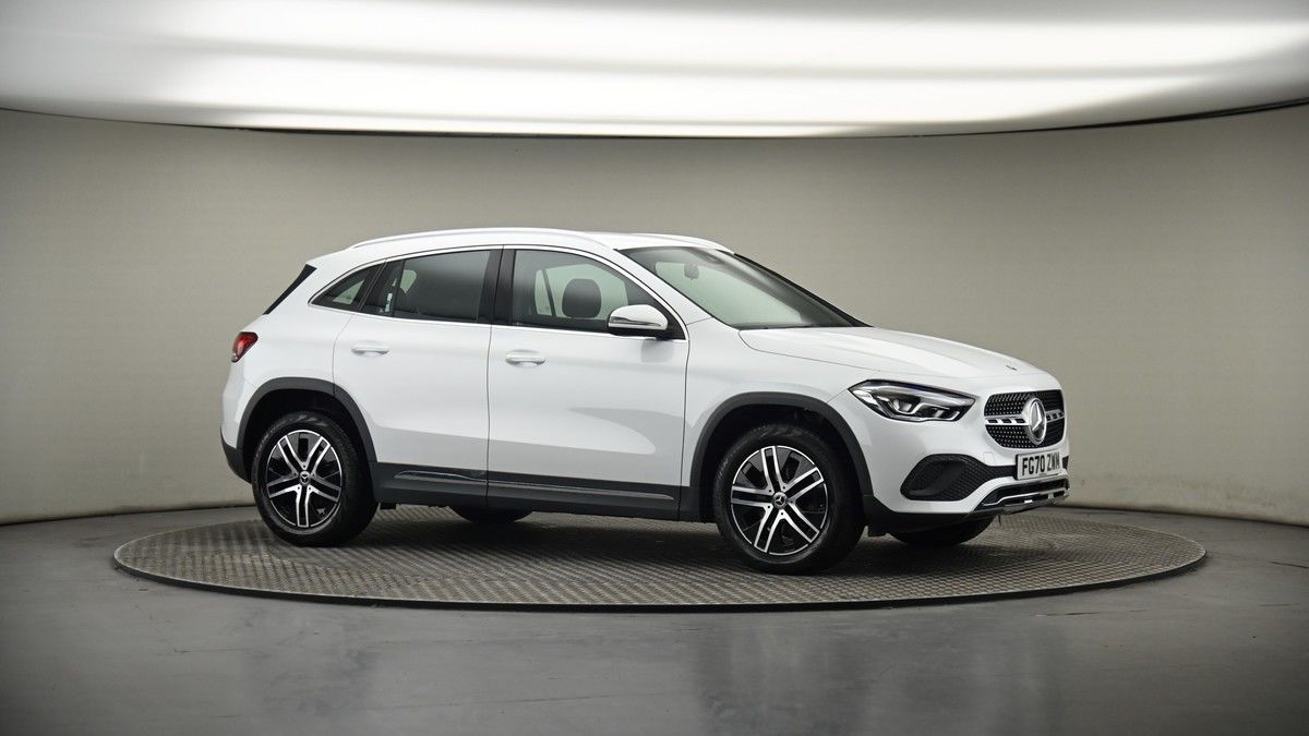 More views of Mercedes-Benz GLA