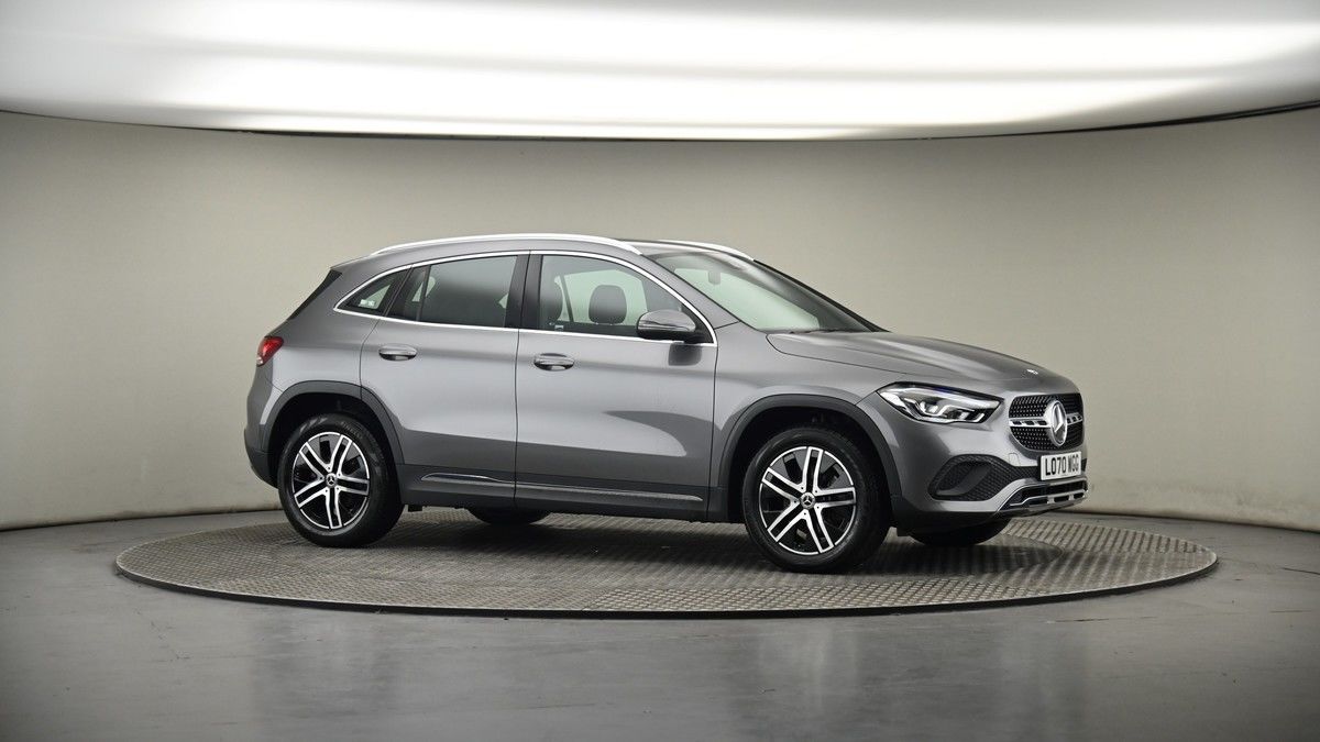 More views of Mercedes-Benz GLA