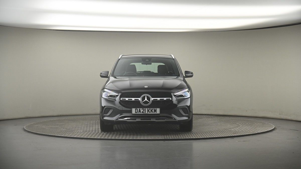 Mercedes-Benz GLA Image 18