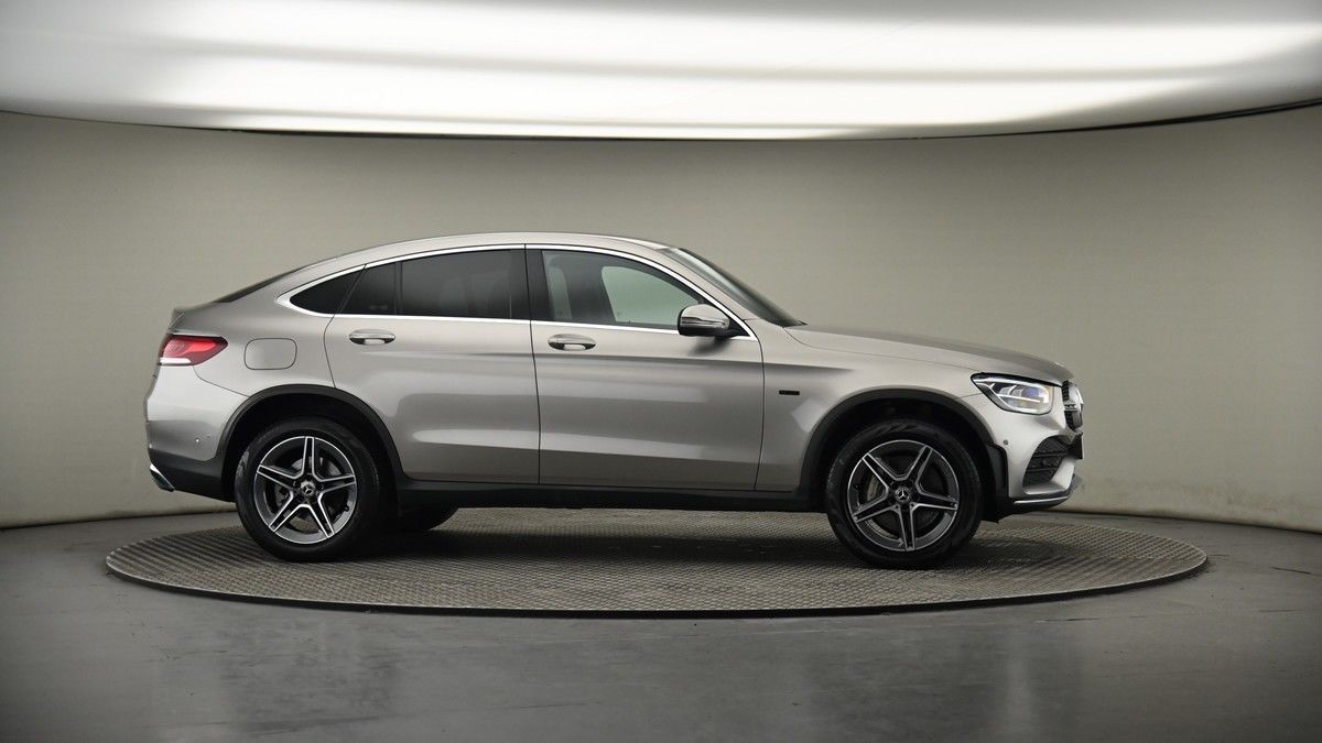 More views of Mercedes-Benz GLC