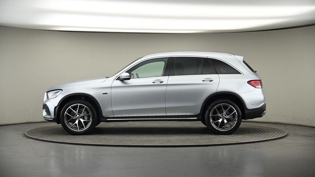 Mercedes-Benz GLC Image 19