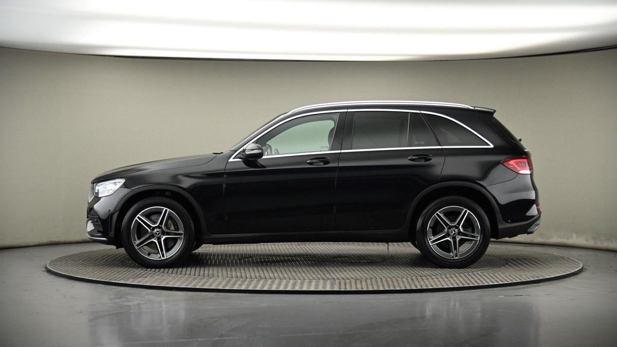 Mercedes-Benz GLC Image 18