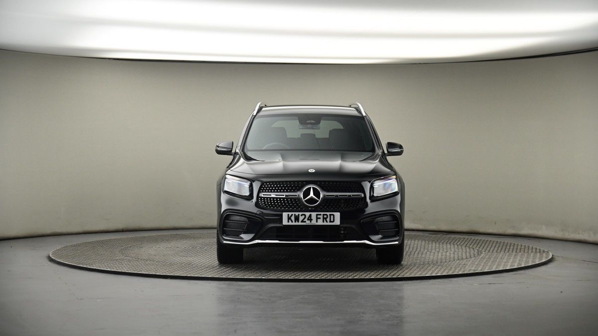 Mercedes-Benz GLB Image 17