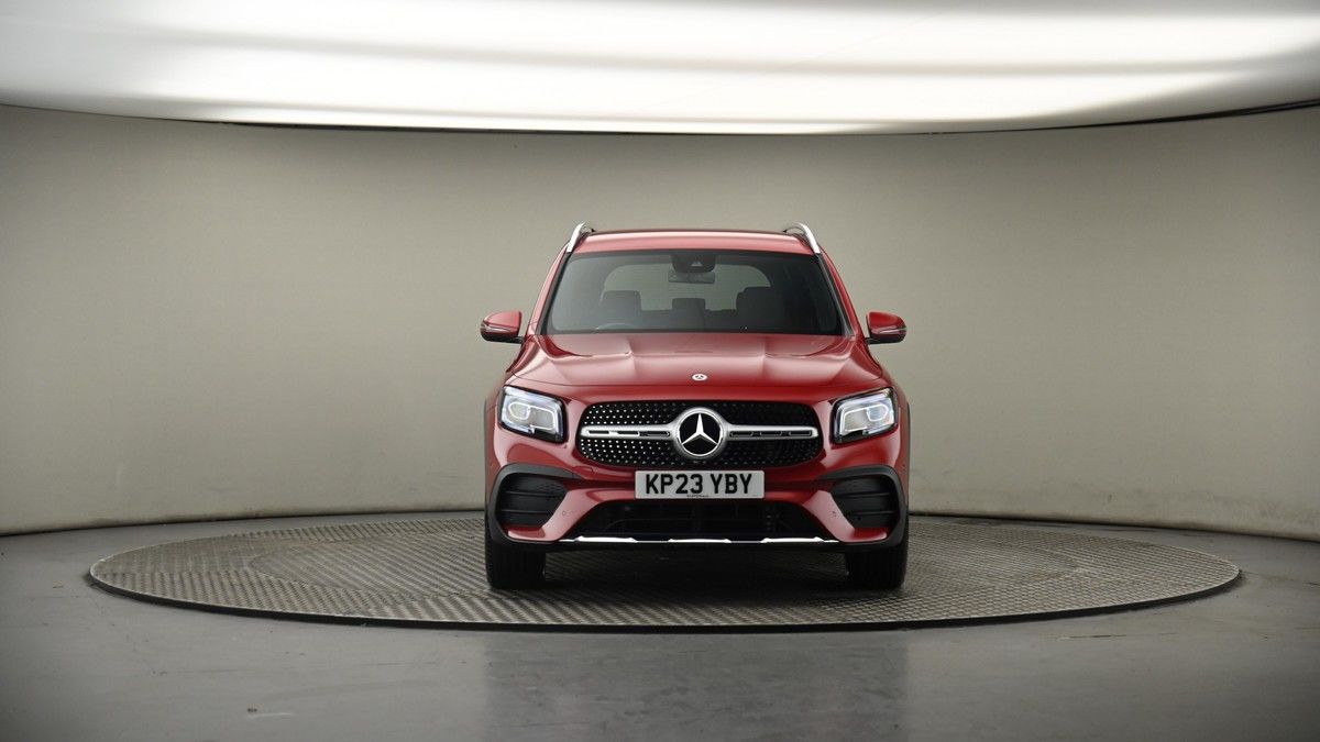 Mercedes-Benz GLB Image 17