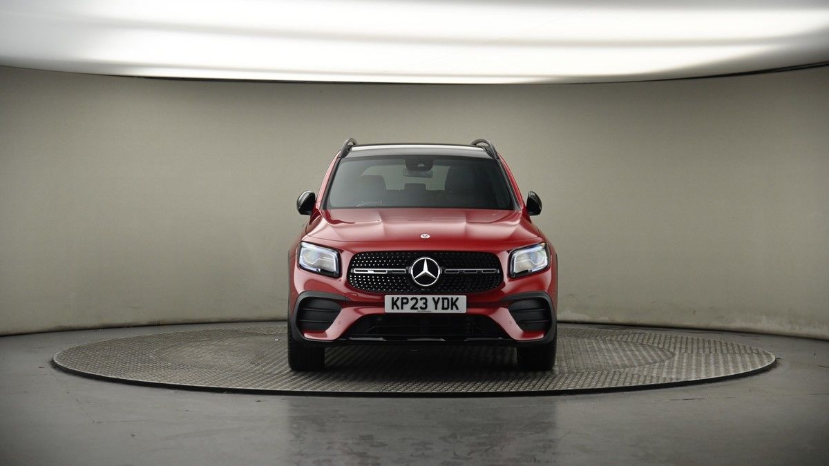 Mercedes-Benz GLB Image 18