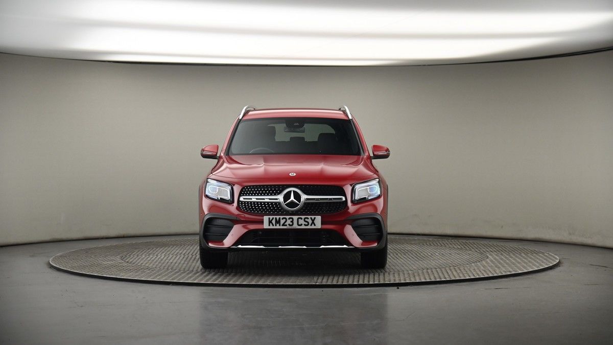 Mercedes-Benz GLB Image 18