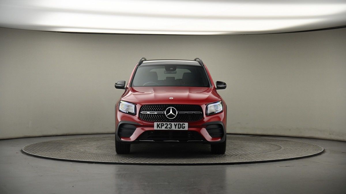 Mercedes-Benz GLB Image 18