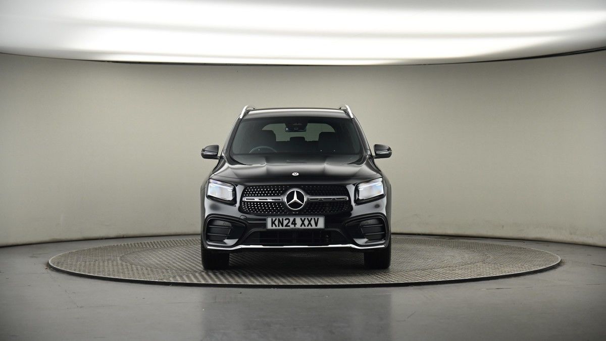 Mercedes-Benz GLB Image 18