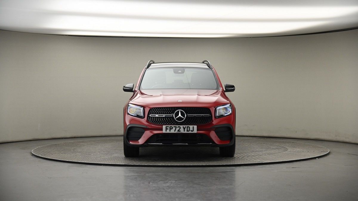 Mercedes-Benz GLB Image 18