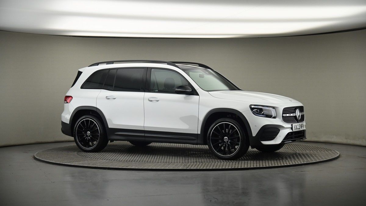 Mercedes-Benz GLB Image 6