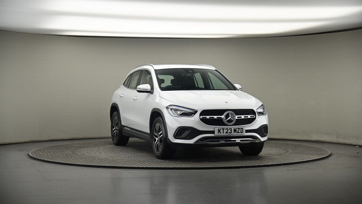 More views of Mercedes-Benz GLA