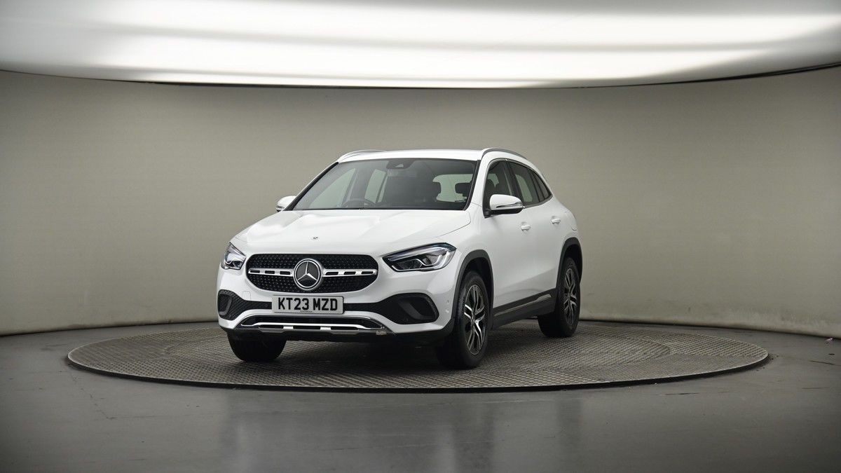 More views of Mercedes-Benz GLA