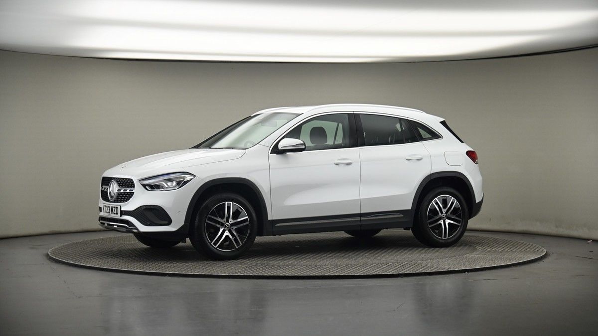 More views of Mercedes-Benz GLA