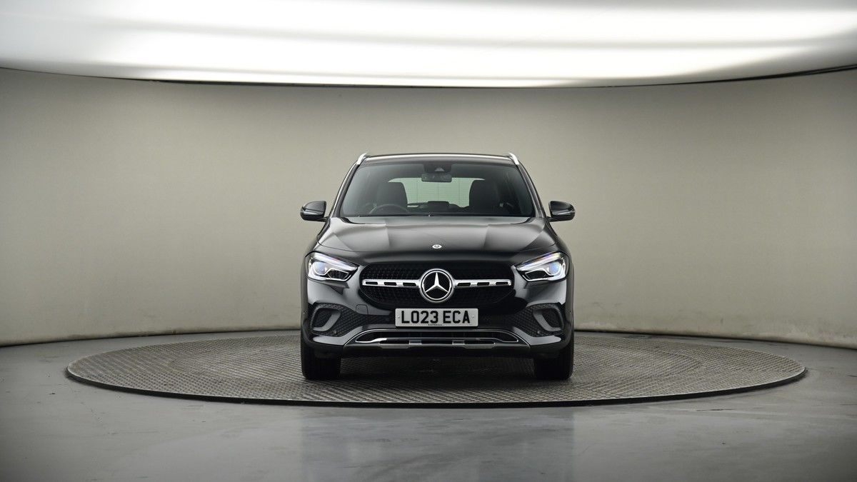 Mercedes-Benz GLA Image 17