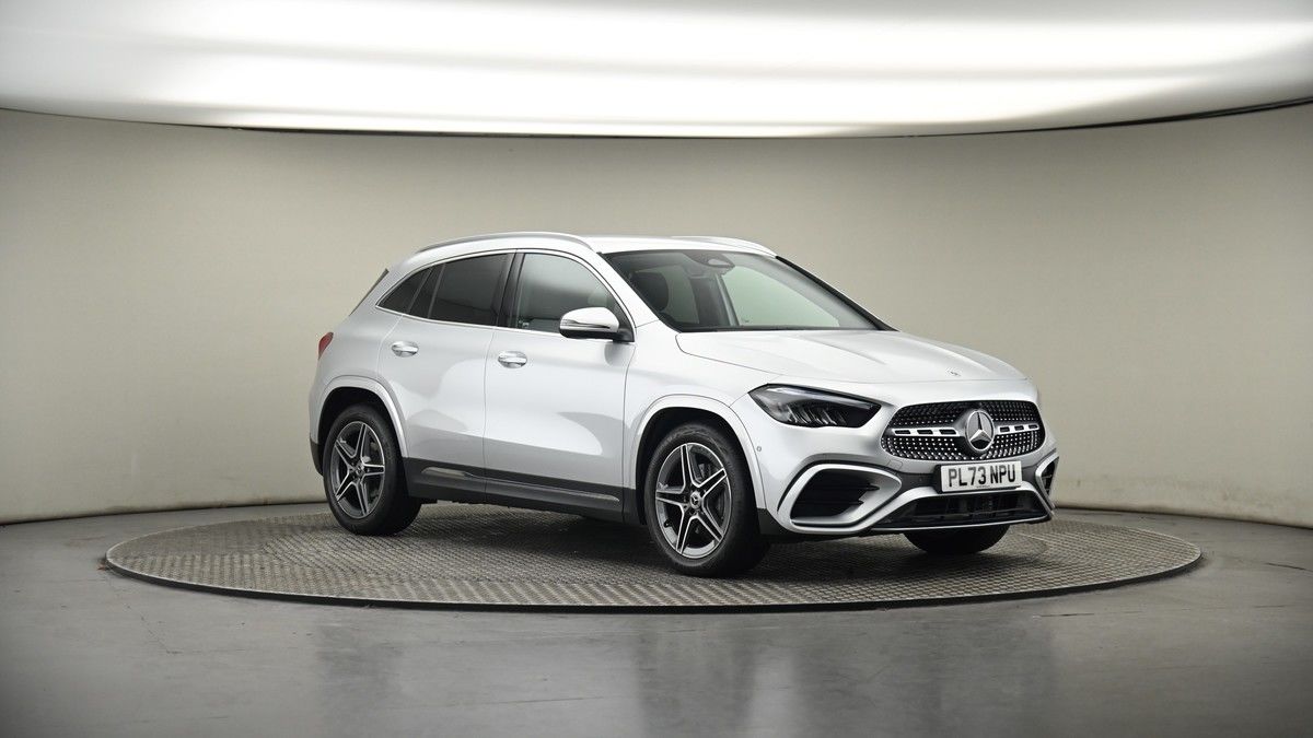 More views of Mercedes-Benz GLA