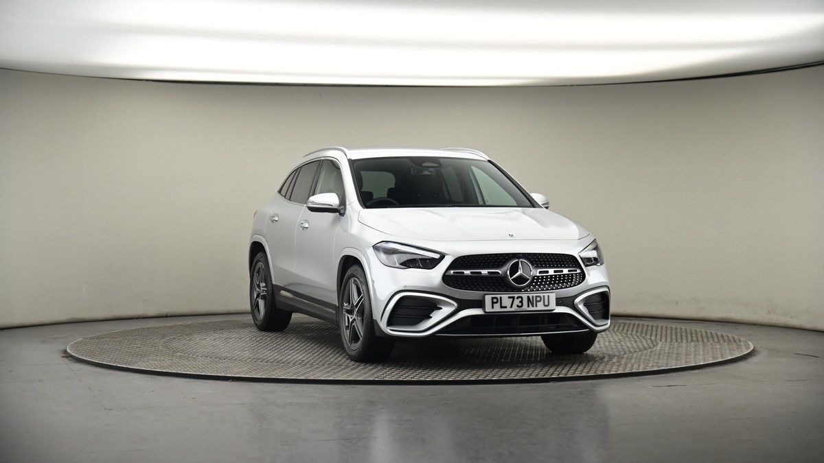 More views of Mercedes-Benz GLA