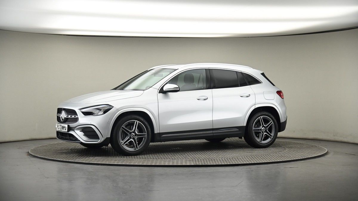 More views of Mercedes-Benz GLA