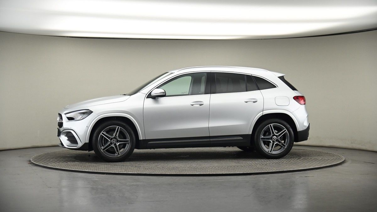 More views of Mercedes-Benz GLA