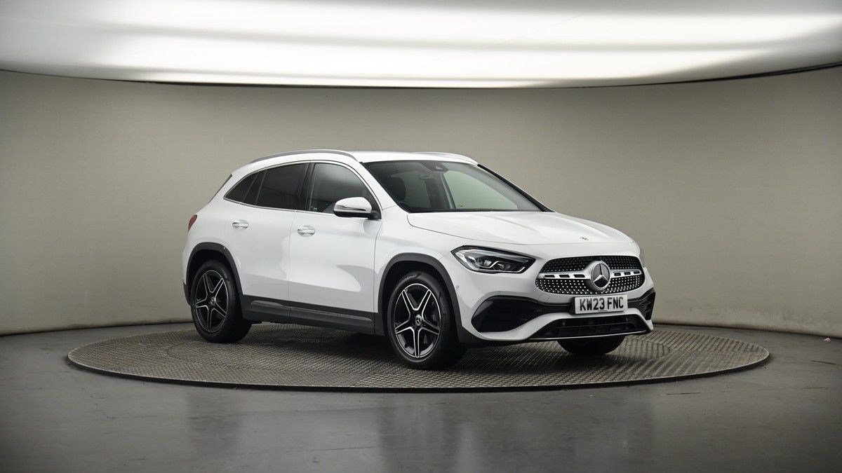 More views of Mercedes-Benz GLA