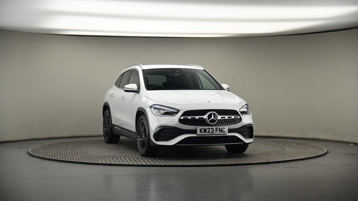 More views of Mercedes-Benz GLA