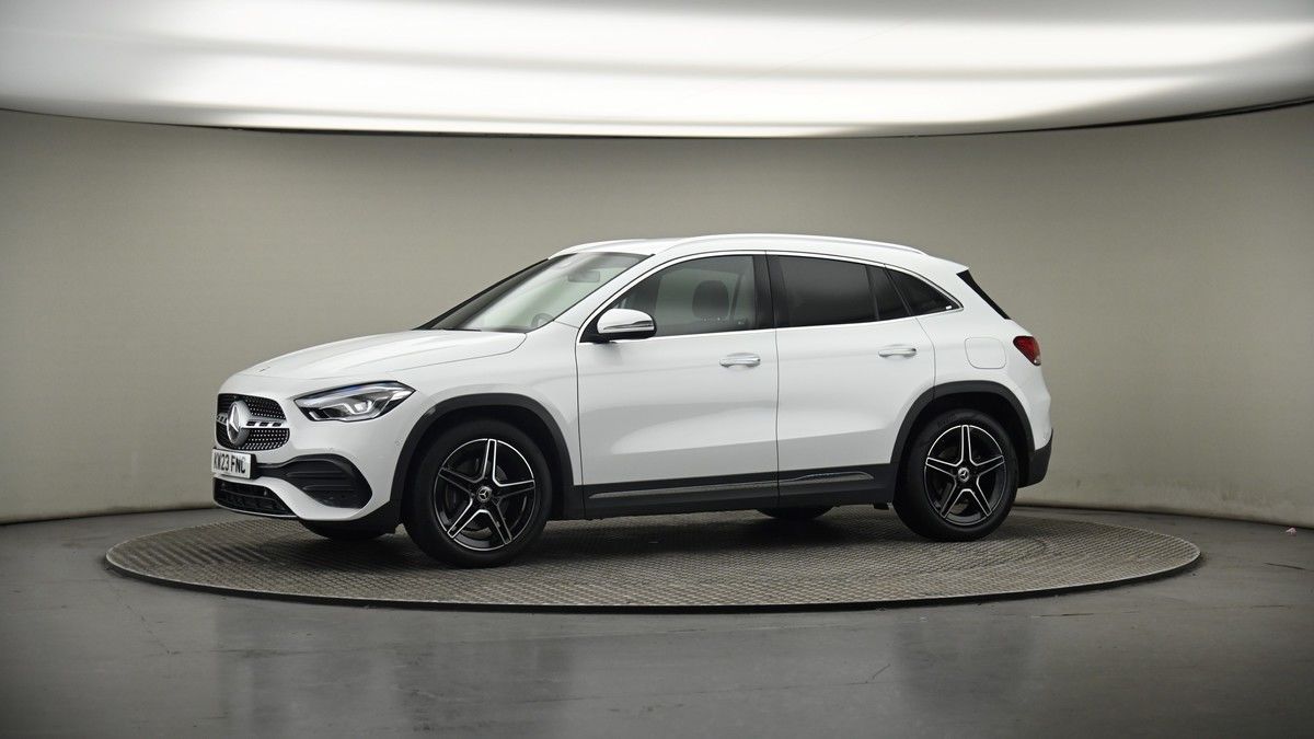 More views of Mercedes-Benz GLA