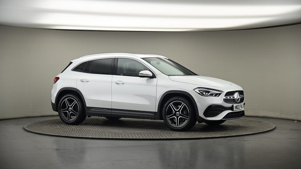 Mercedes-Benz GLA Image 6