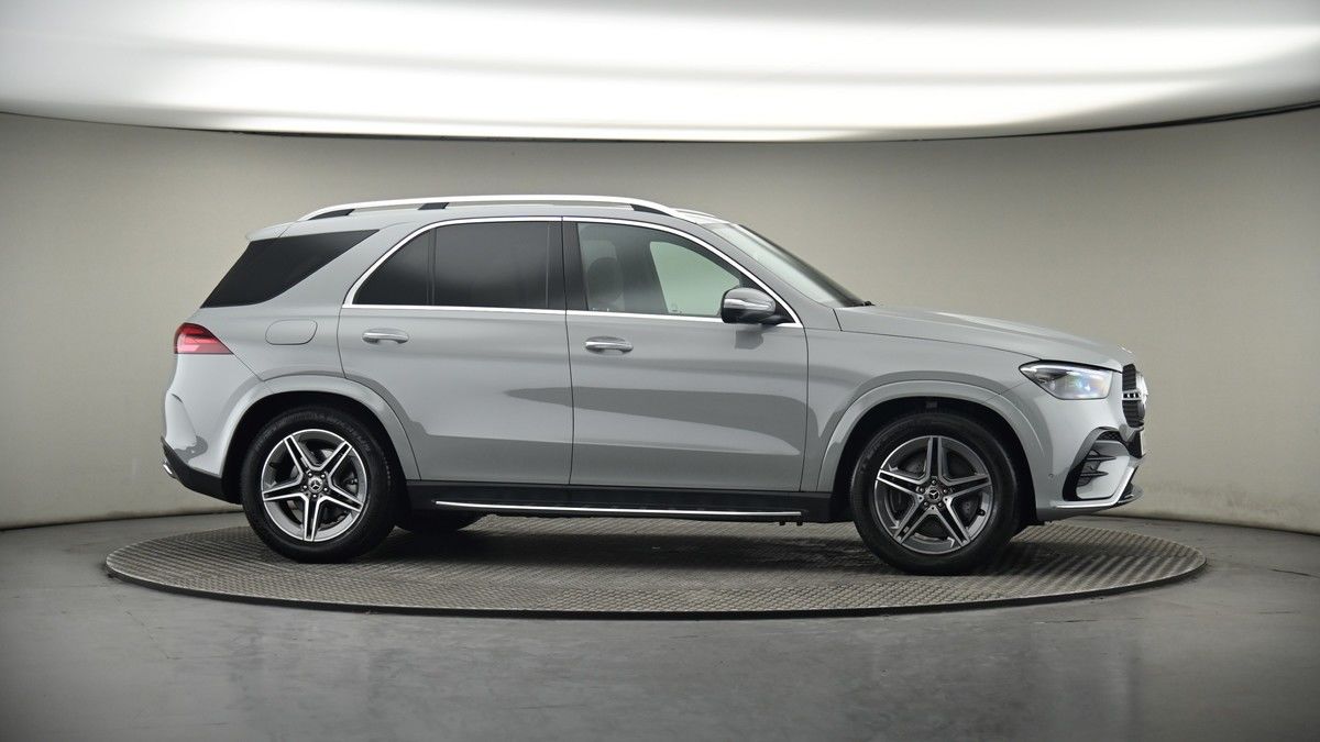 More views of Mercedes-Benz GLE