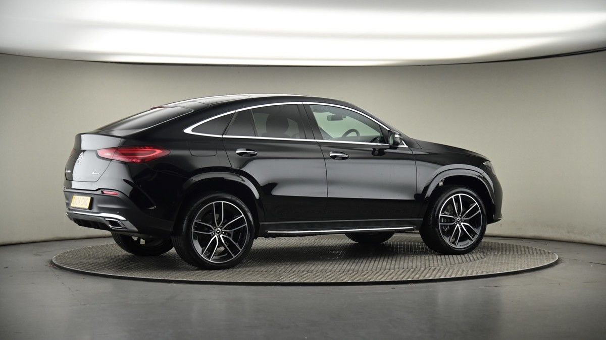 More views of Mercedes-Benz GLE