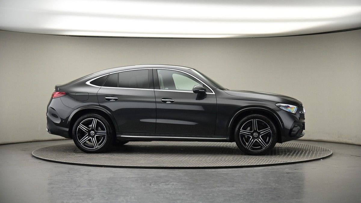 More views of Mercedes-Benz GLC