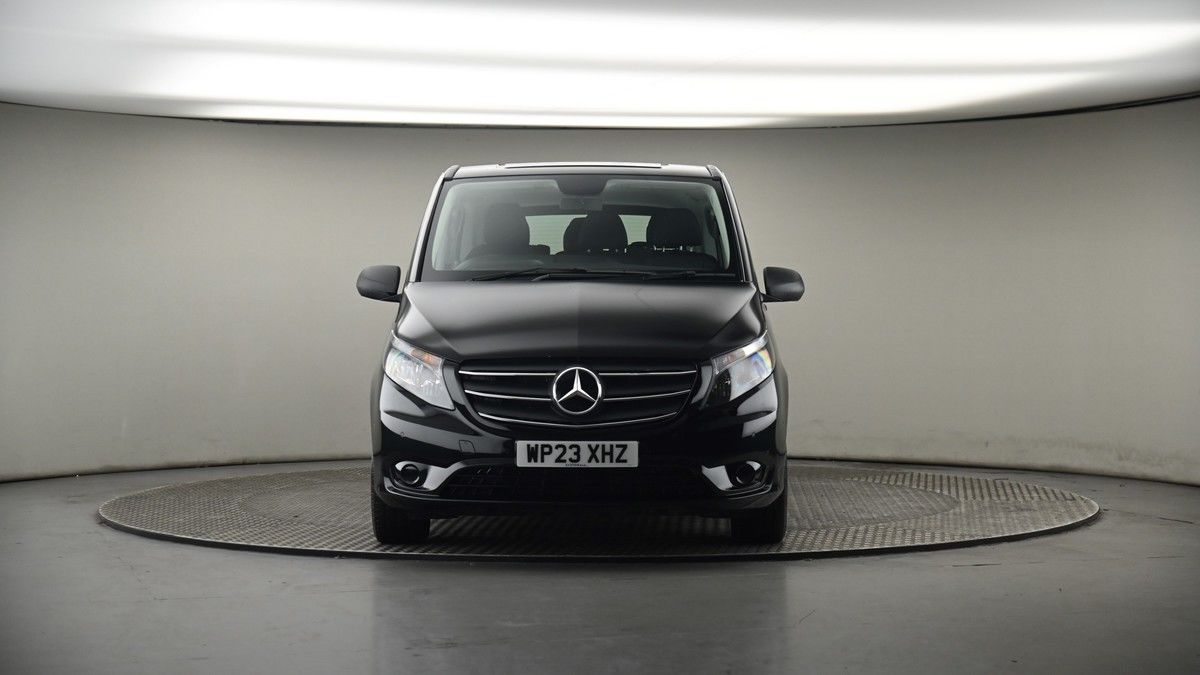 More views of Mercedes-Benz Vito