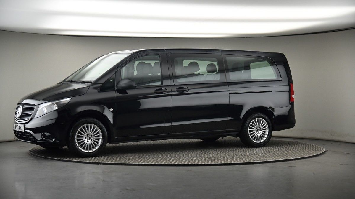 More views of Mercedes-Benz Vito