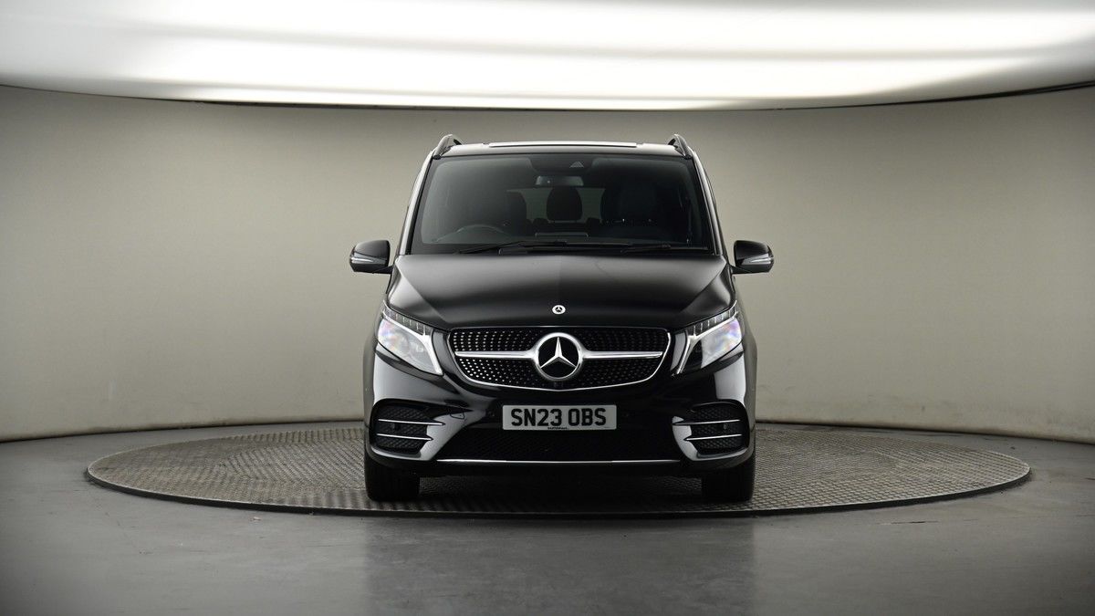 Mercedes-Benz V Class Image 17