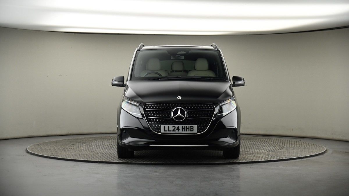 Mercedes-Benz V Class Image 17