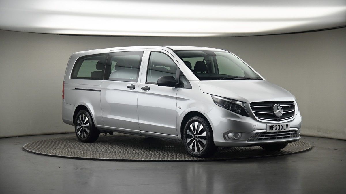 More views of Mercedes-Benz Vito