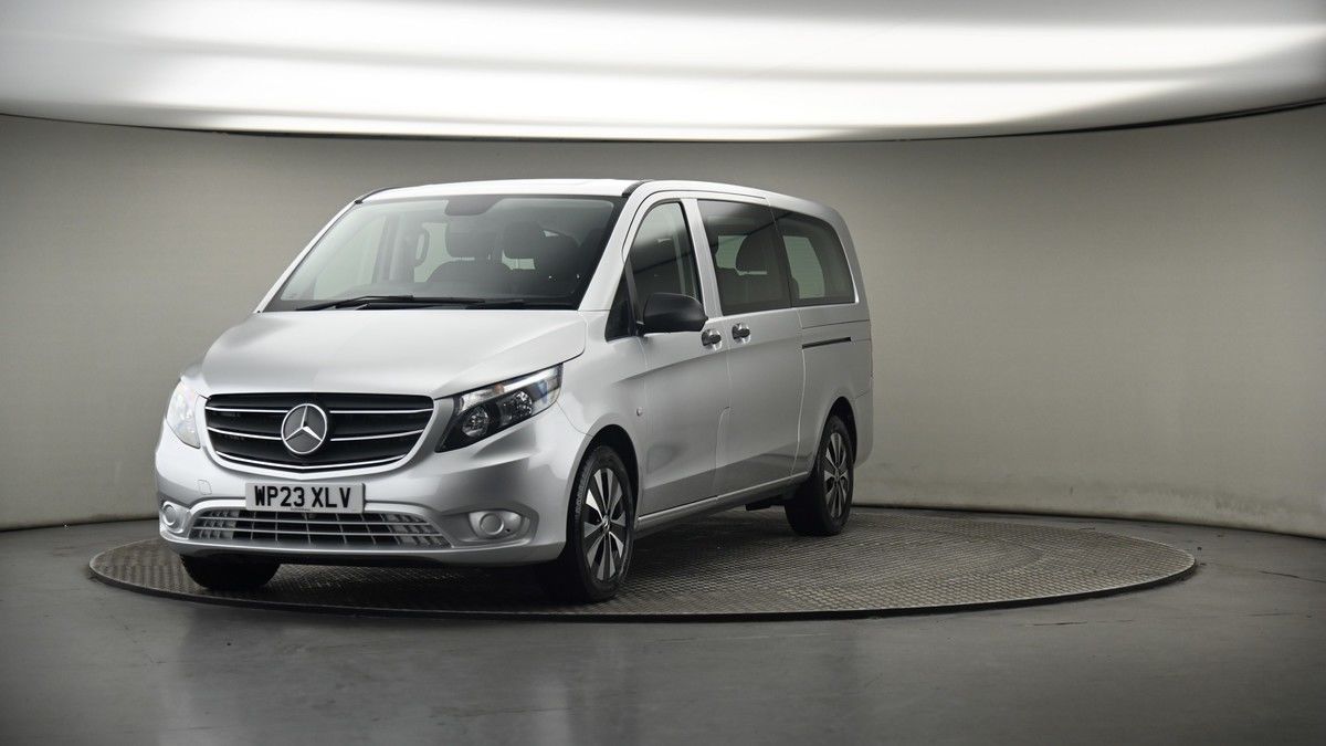 More views of Mercedes-Benz Vito