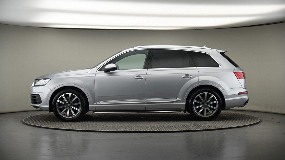 Audi Q7 Image 19