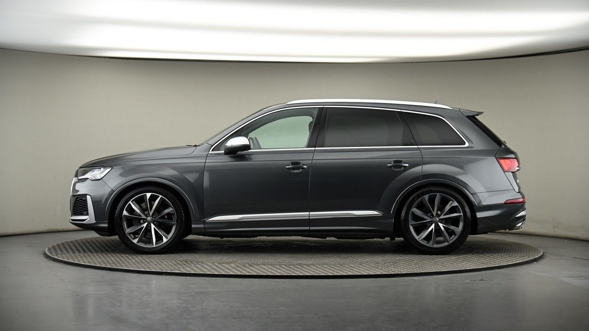 Audi SQ7 Image 18