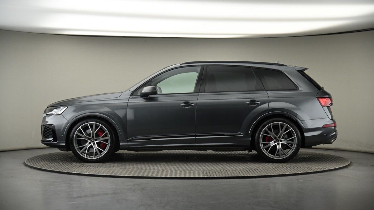 Audi SQ7 Image 18