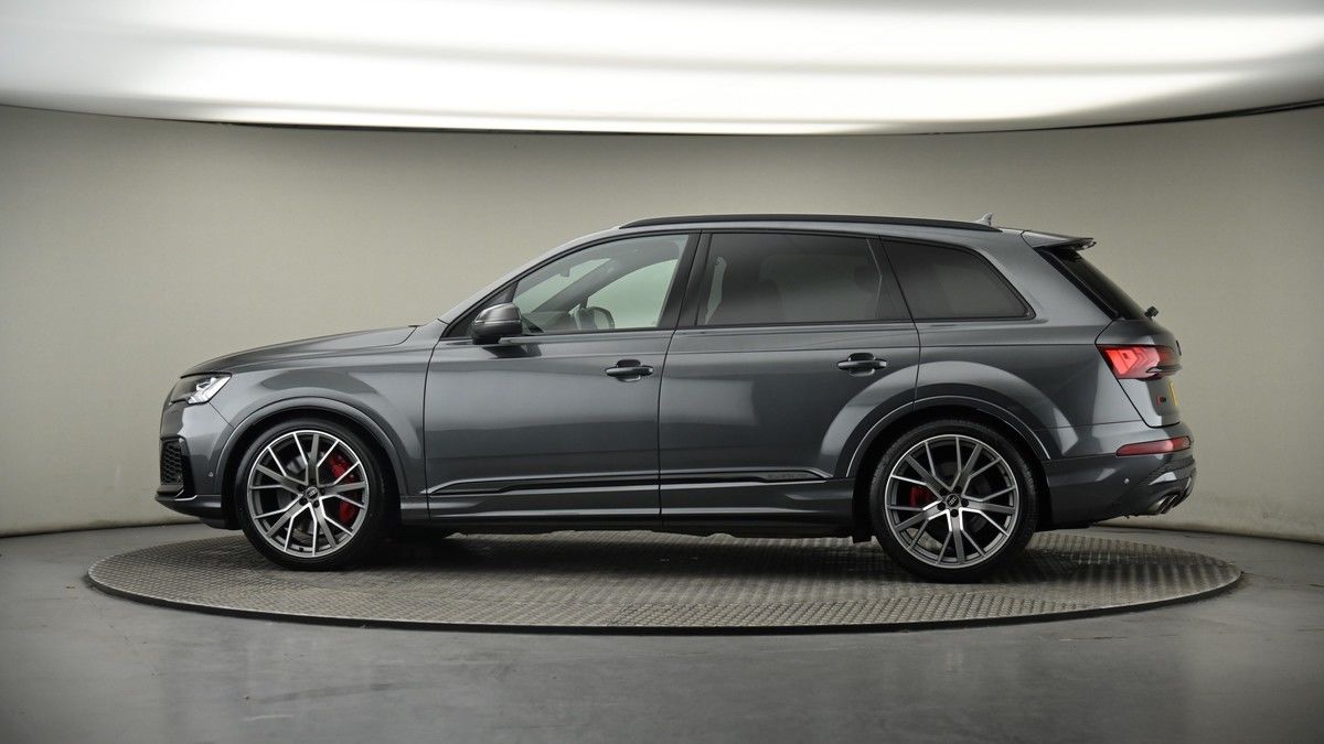 More views of Audi SQ7