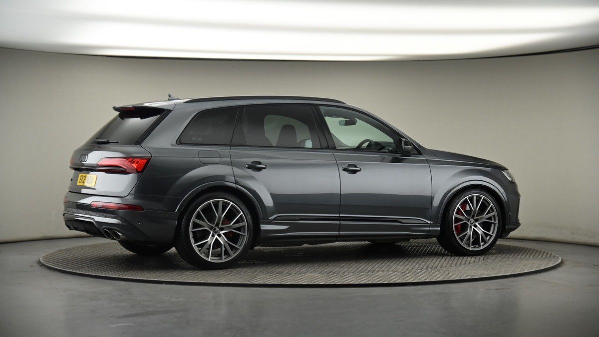 More views of Audi SQ7