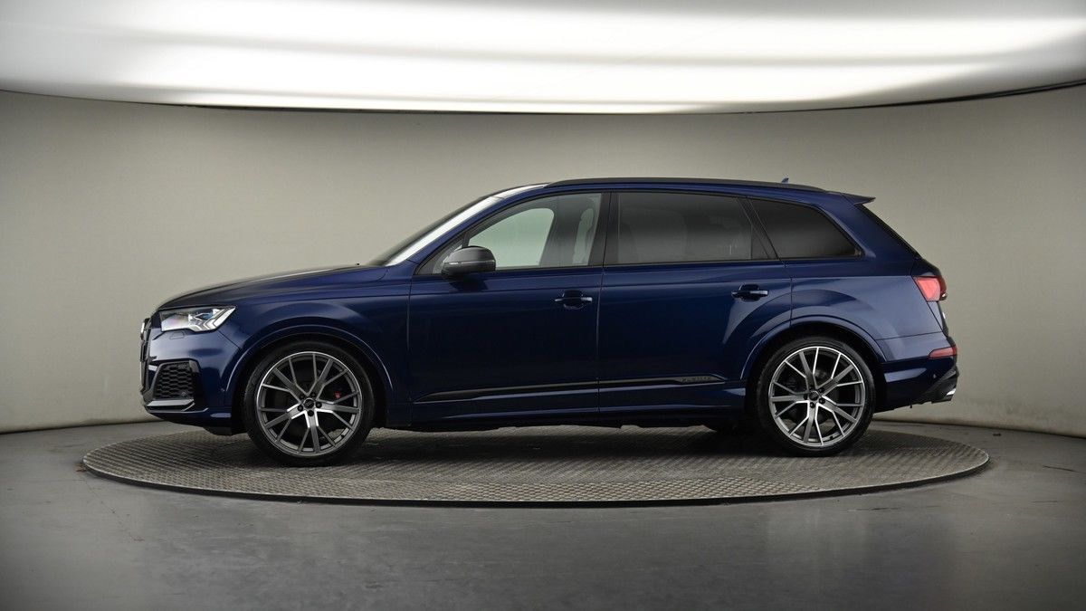 More views of Audi SQ7