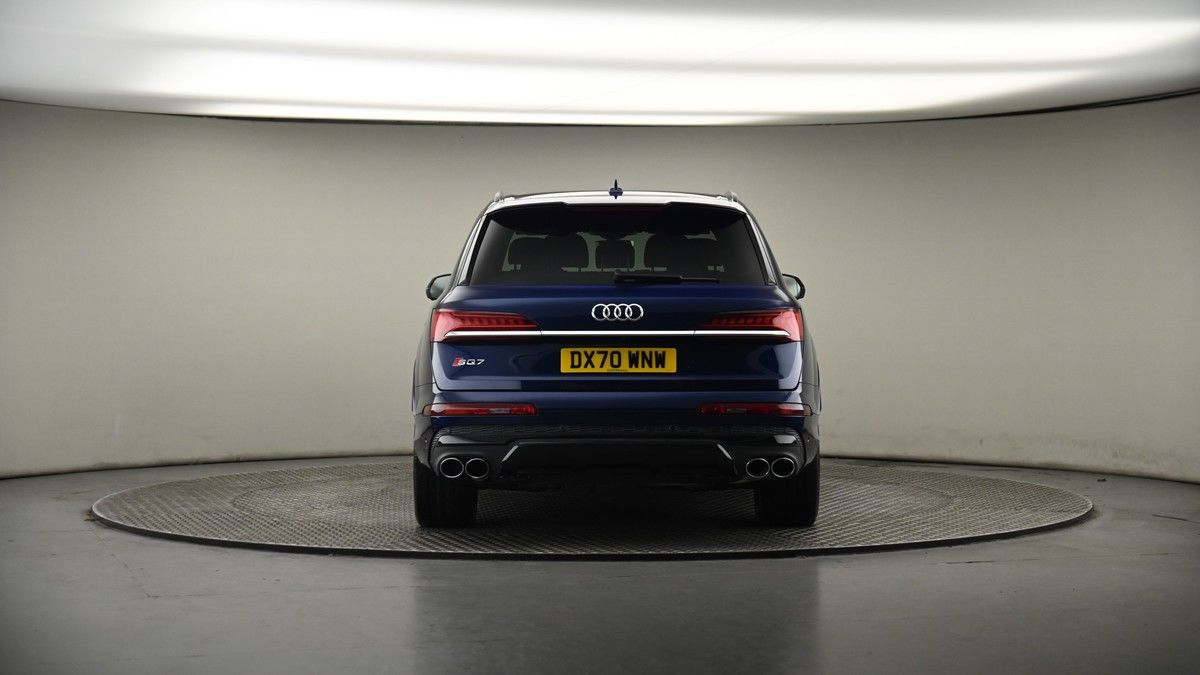 Audi SQ7 Image 17