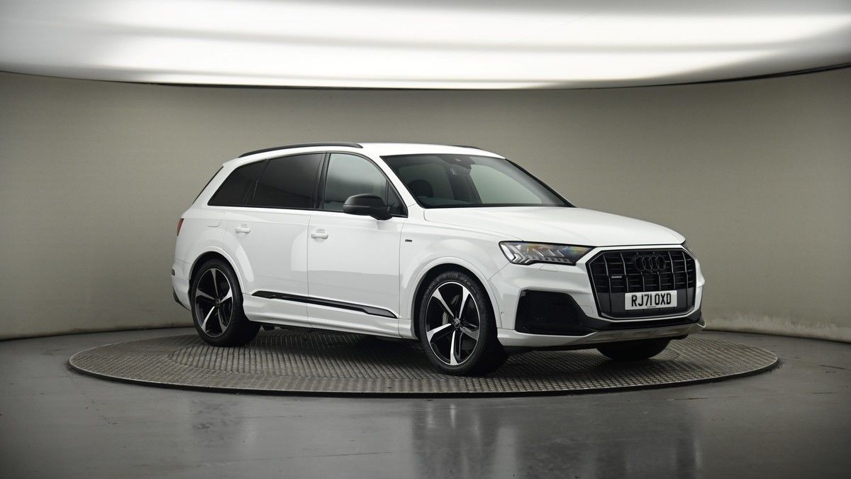 More views of Audi Q7