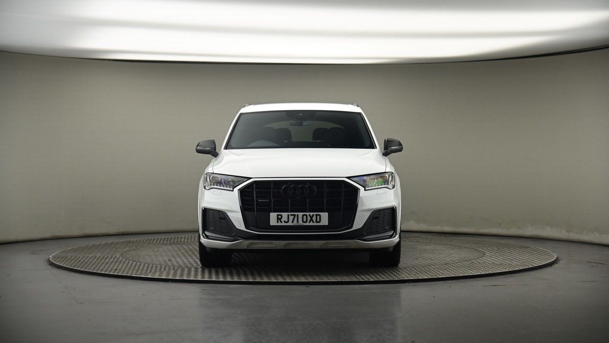 More views of Audi Q7