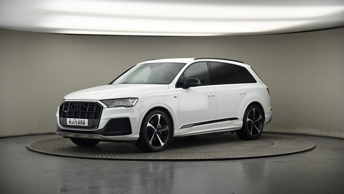 More views of Audi Q7