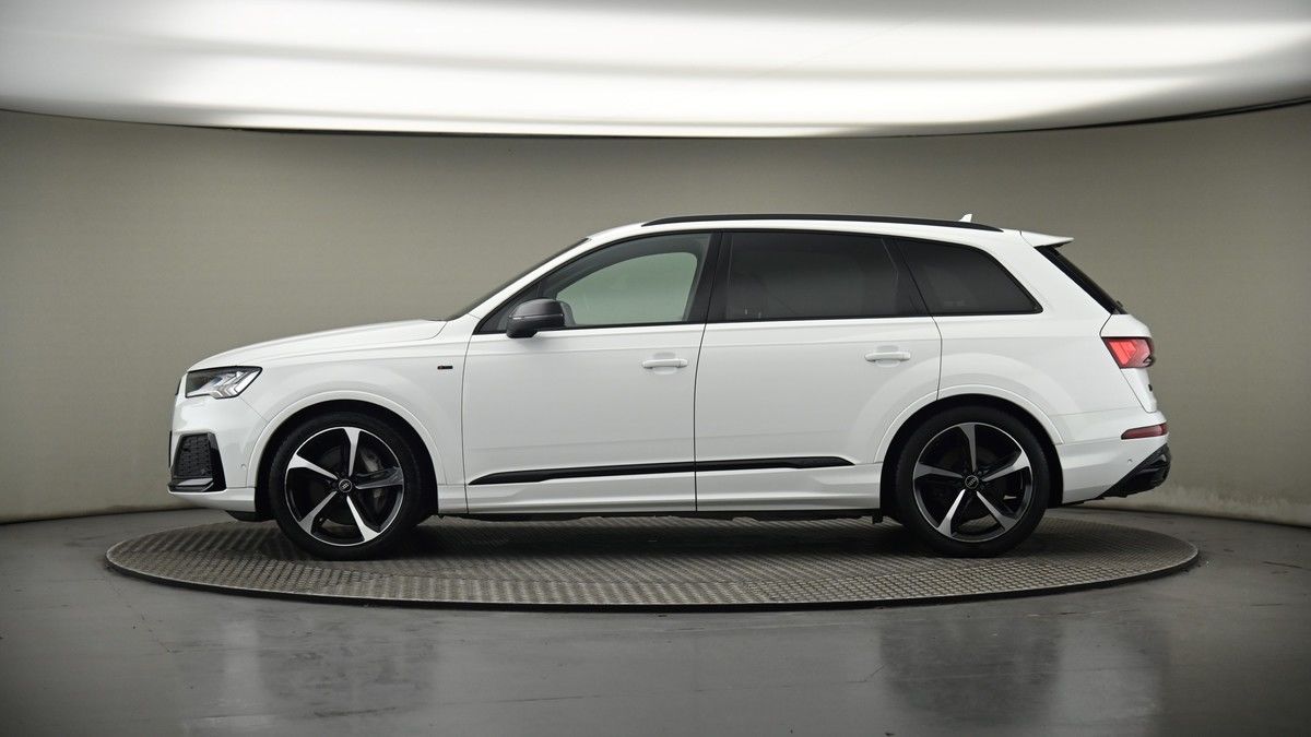 Audi Q7 Image 19