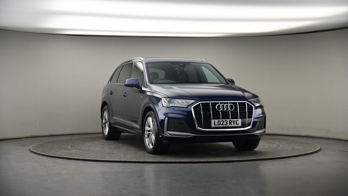 More views of Audi Q7