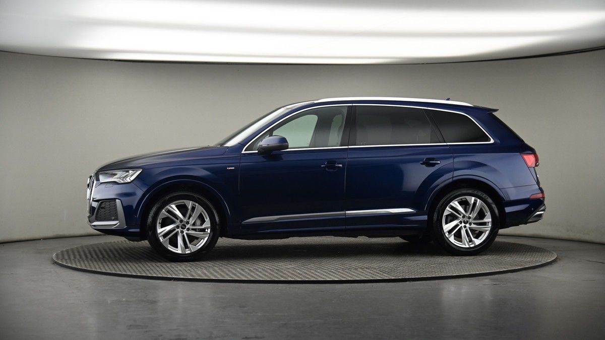 More views of Audi Q7