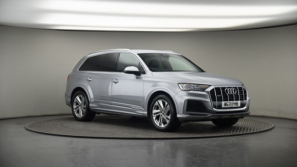 More views of Audi Q7